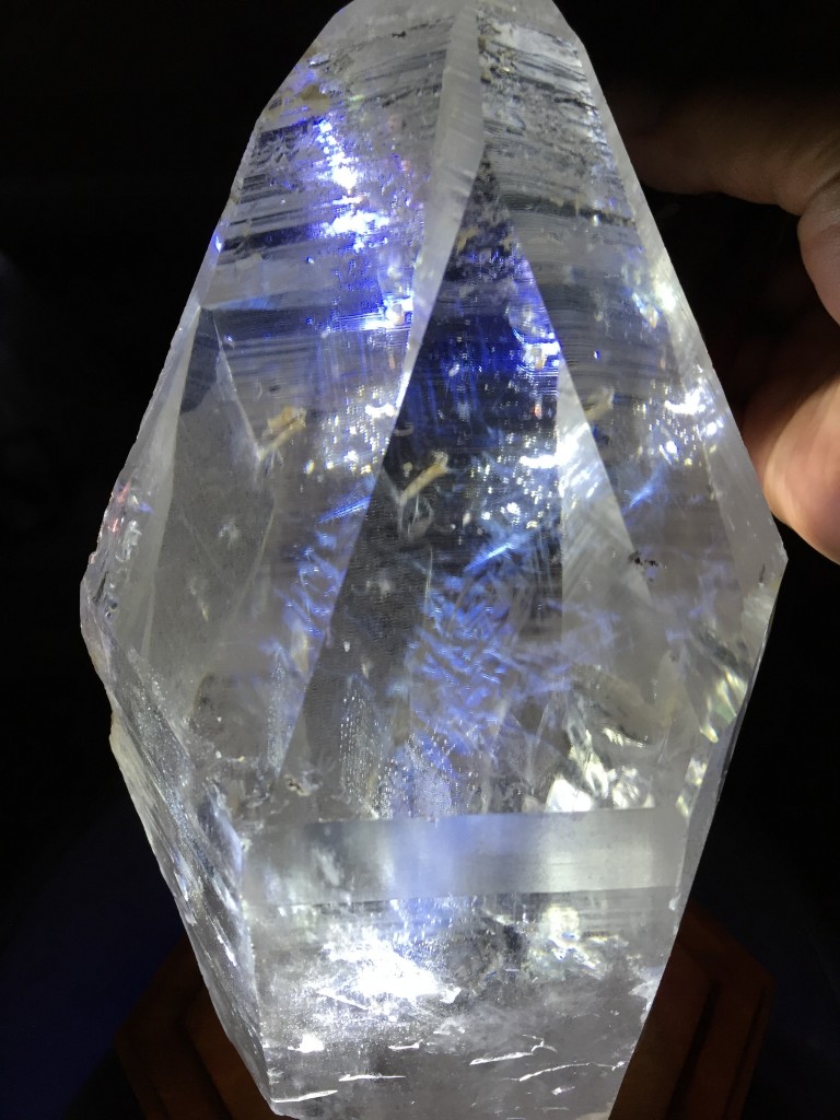希少❣ダブル エンジェルラダー 水晶 スフィア 全体がラダーのカラー