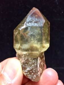 国産鉱物 超希少 ゴールドにコーティングされた水晶 大きな原石 長野県
